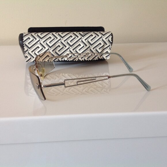 Versace Sunglasses - Picture 2 of 14